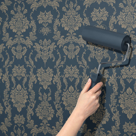 Grand Manor | Vintage Baroque European Damask Wallpaper Wallpaper Sckribbles