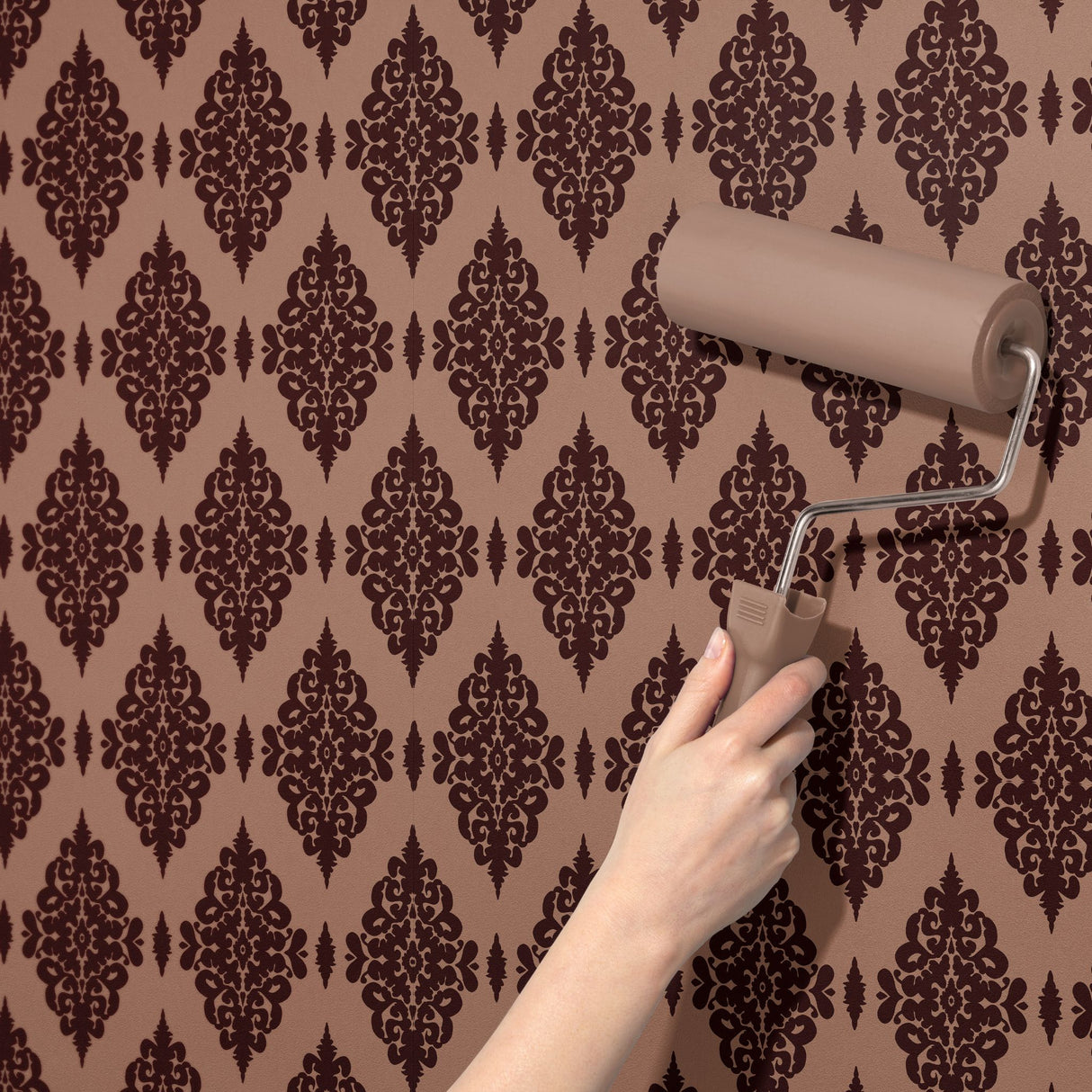 Ornate Grace | Vintage Opulent Regal Victorian Damask Wallpaper Wallpaper Sckribbles Traditional - (Non-Woven) Roll - 28" × 33 ft (71 cm × 10 m) Mocha Luxe