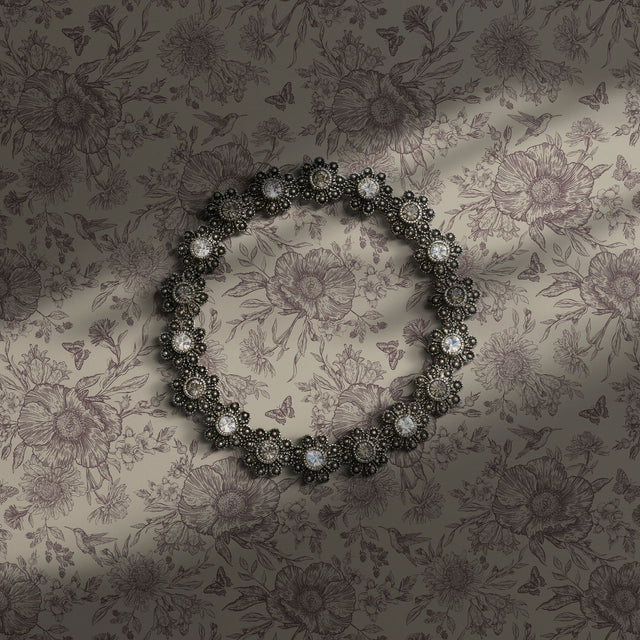 Feminine floral wallpaper.